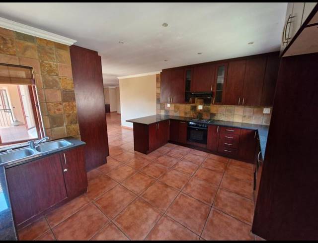 3 BEDROOM HOUSE FOR SALE IN BROOKLANDS LIFESTYLE ESTATE